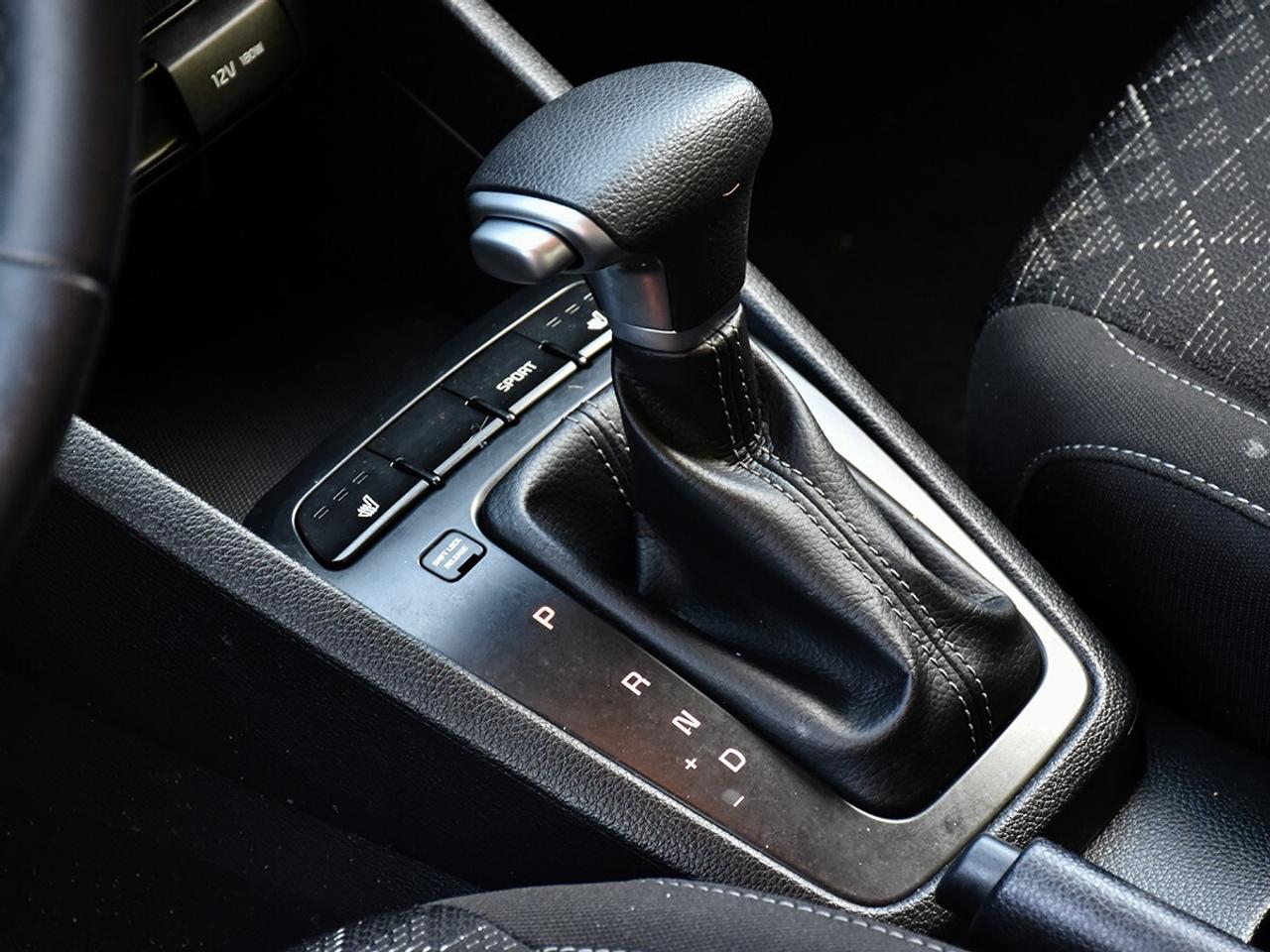 2022 Kia Rio 5-door LX+ Photo