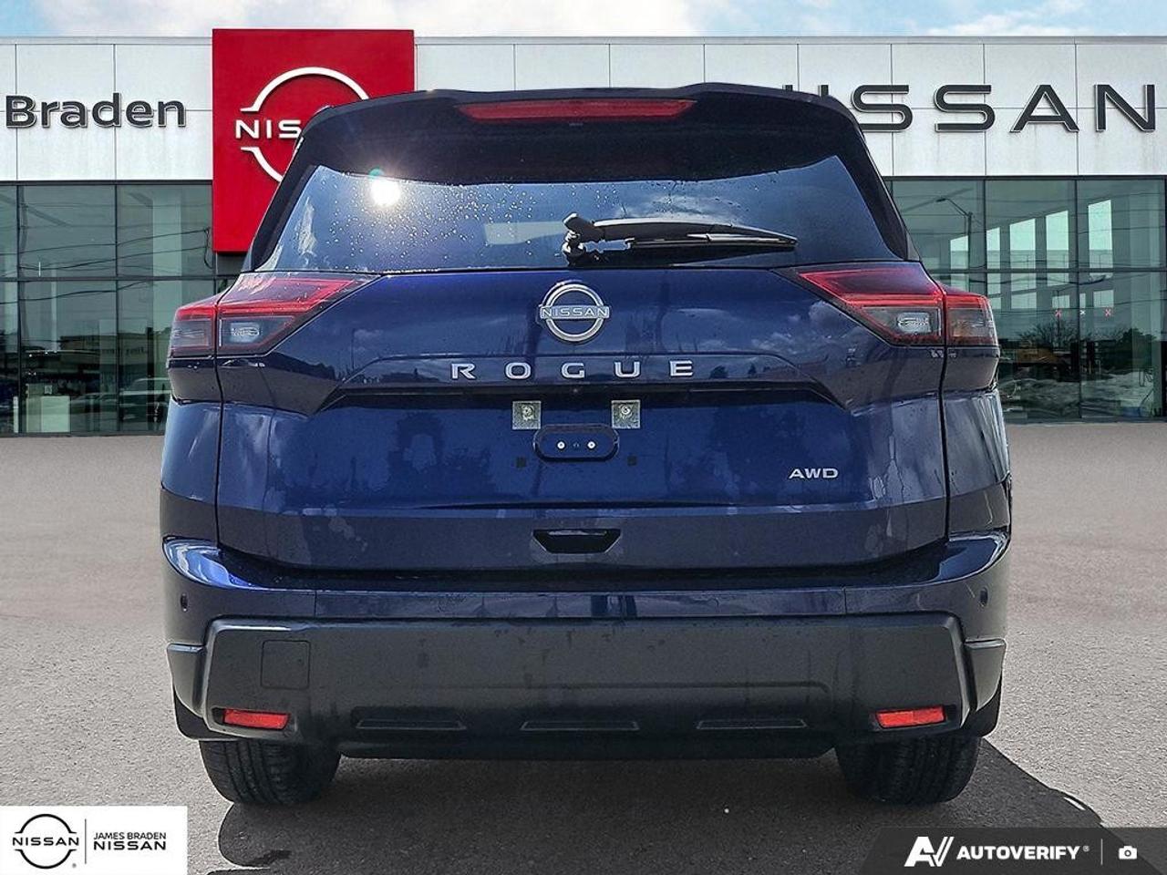 2025 Nissan Rogue AWD SV Moonroof Photo4