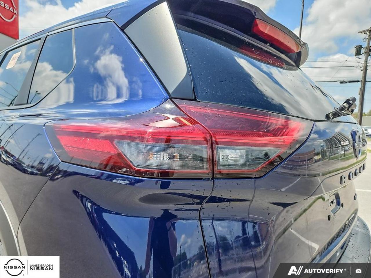 2025 Nissan Rogue AWD SV Moonroof Photo