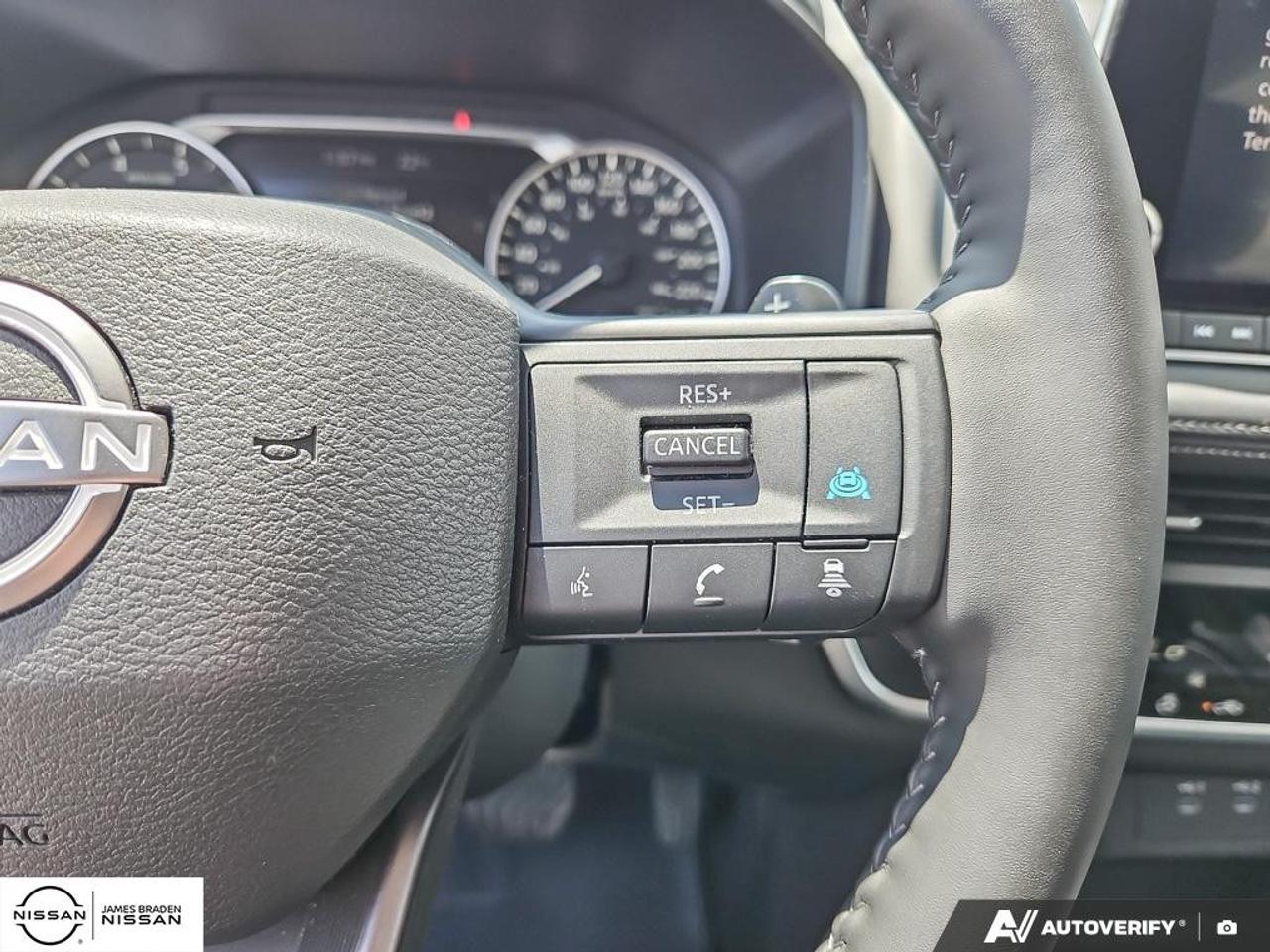 2025 Nissan Rogue AWD SV Moonroof Photo