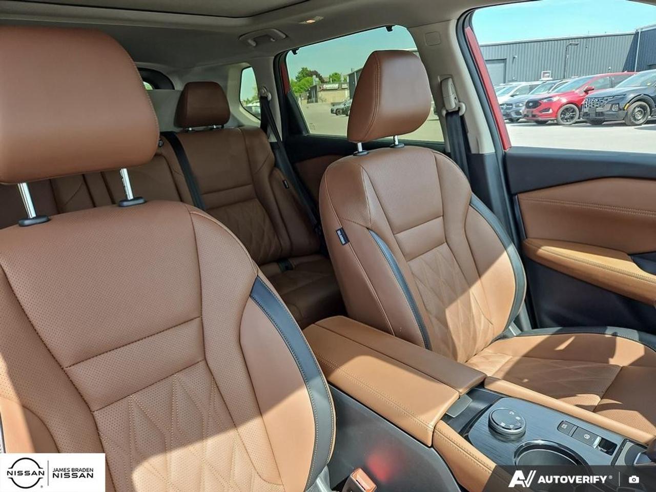 2026 Nissan Rogue AWD Platinum Photo