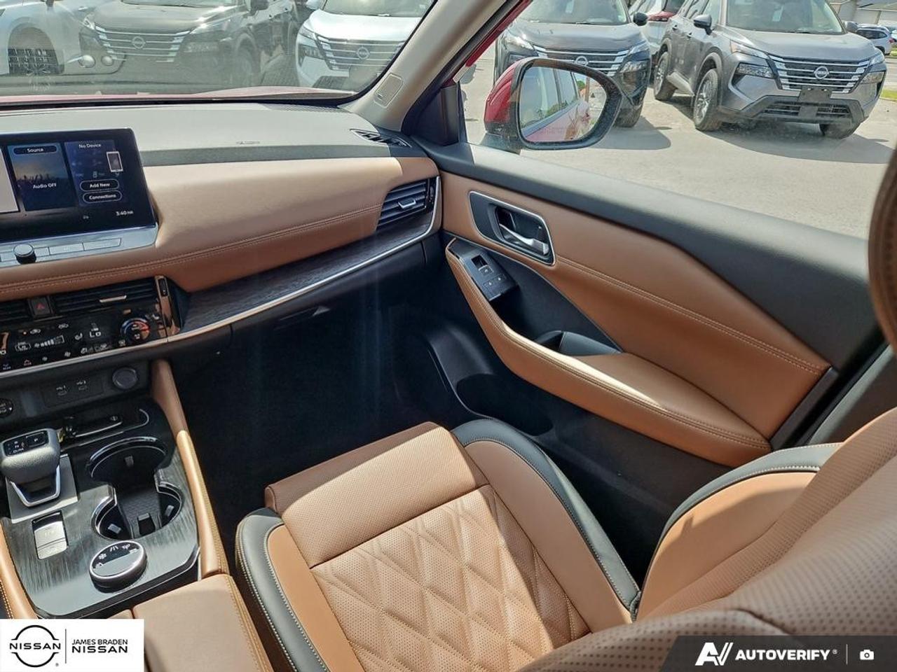 2026 Nissan Rogue AWD Platinum Photo