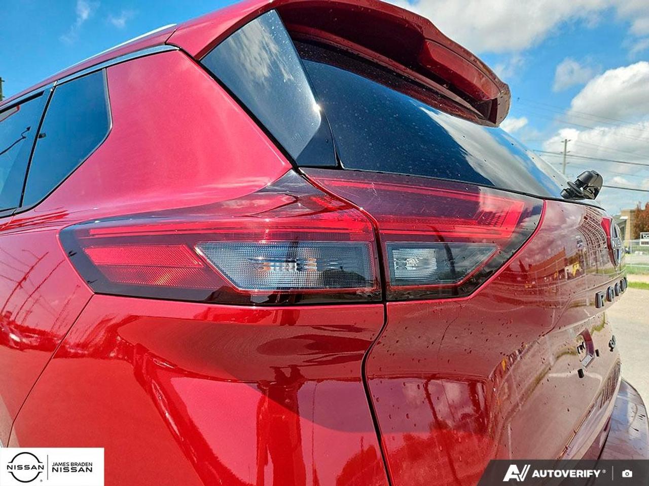 2025 Nissan Rogue AWD SL Photo
