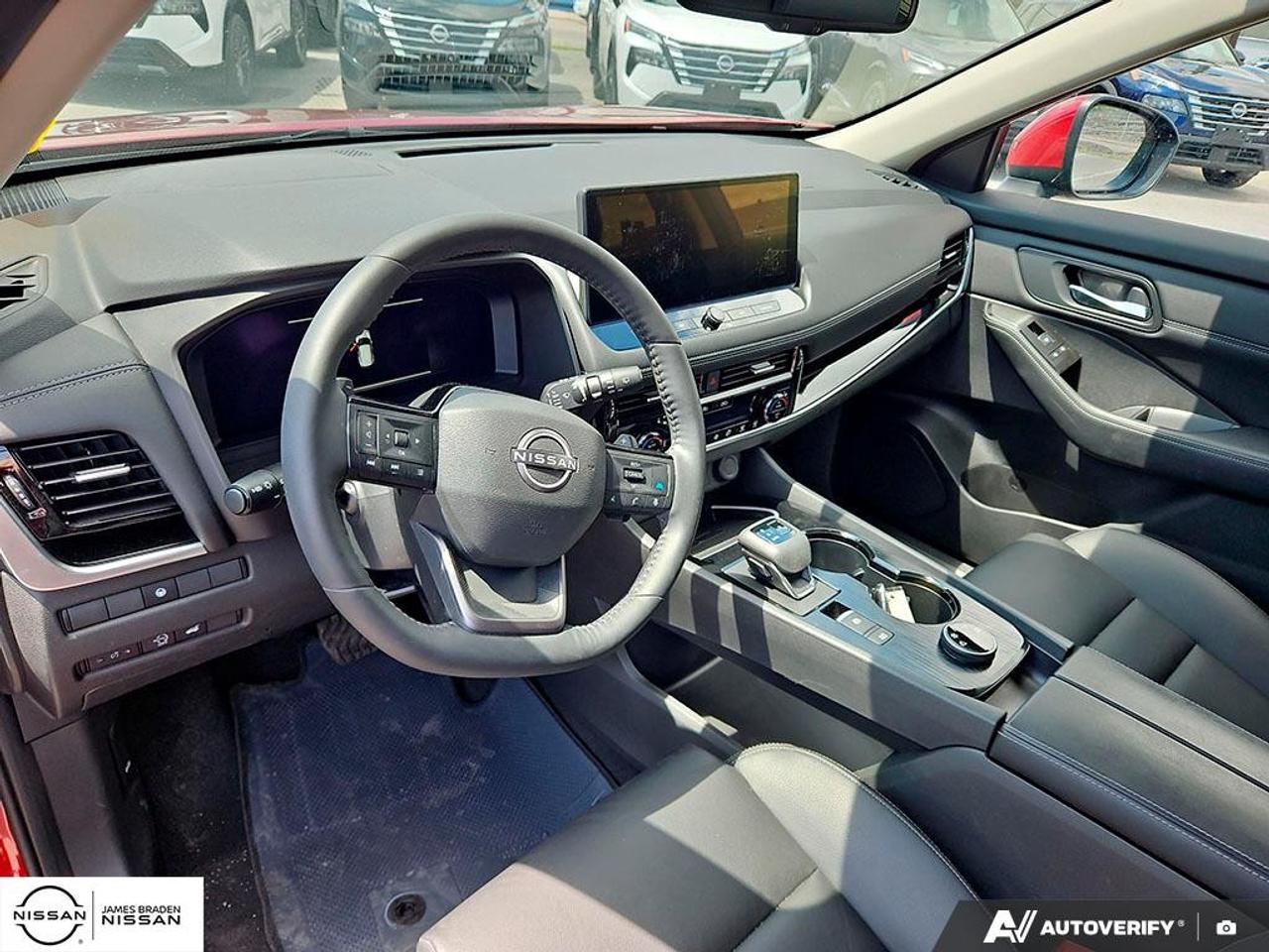2025 Nissan Rogue AWD SL Photo
