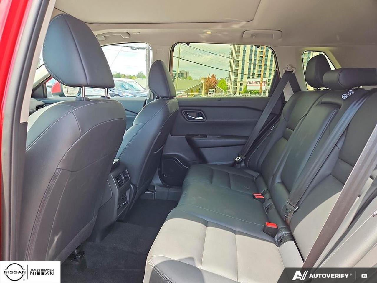 2025 Nissan Rogue AWD SL Photo