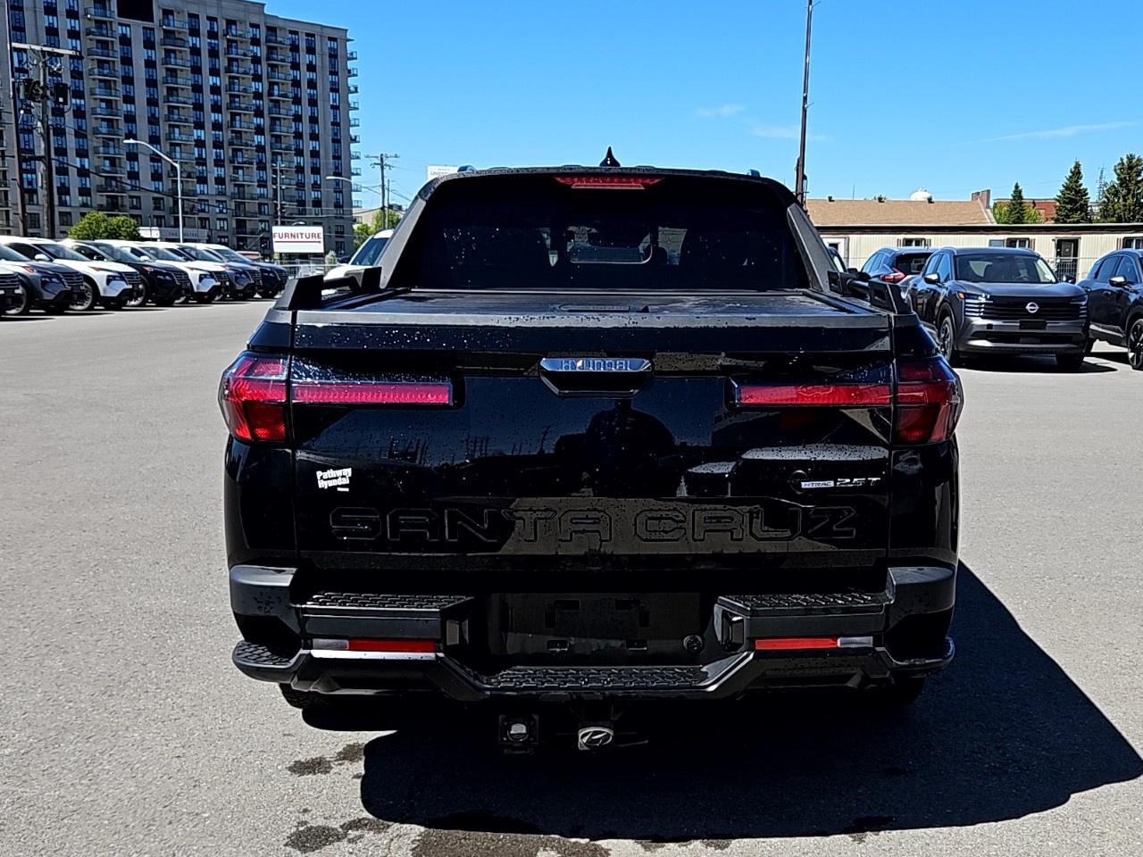 2024 Hyundai Santa Cruz Ultimate AWD w/Colour Pkg *Ltd Avail* Photo3