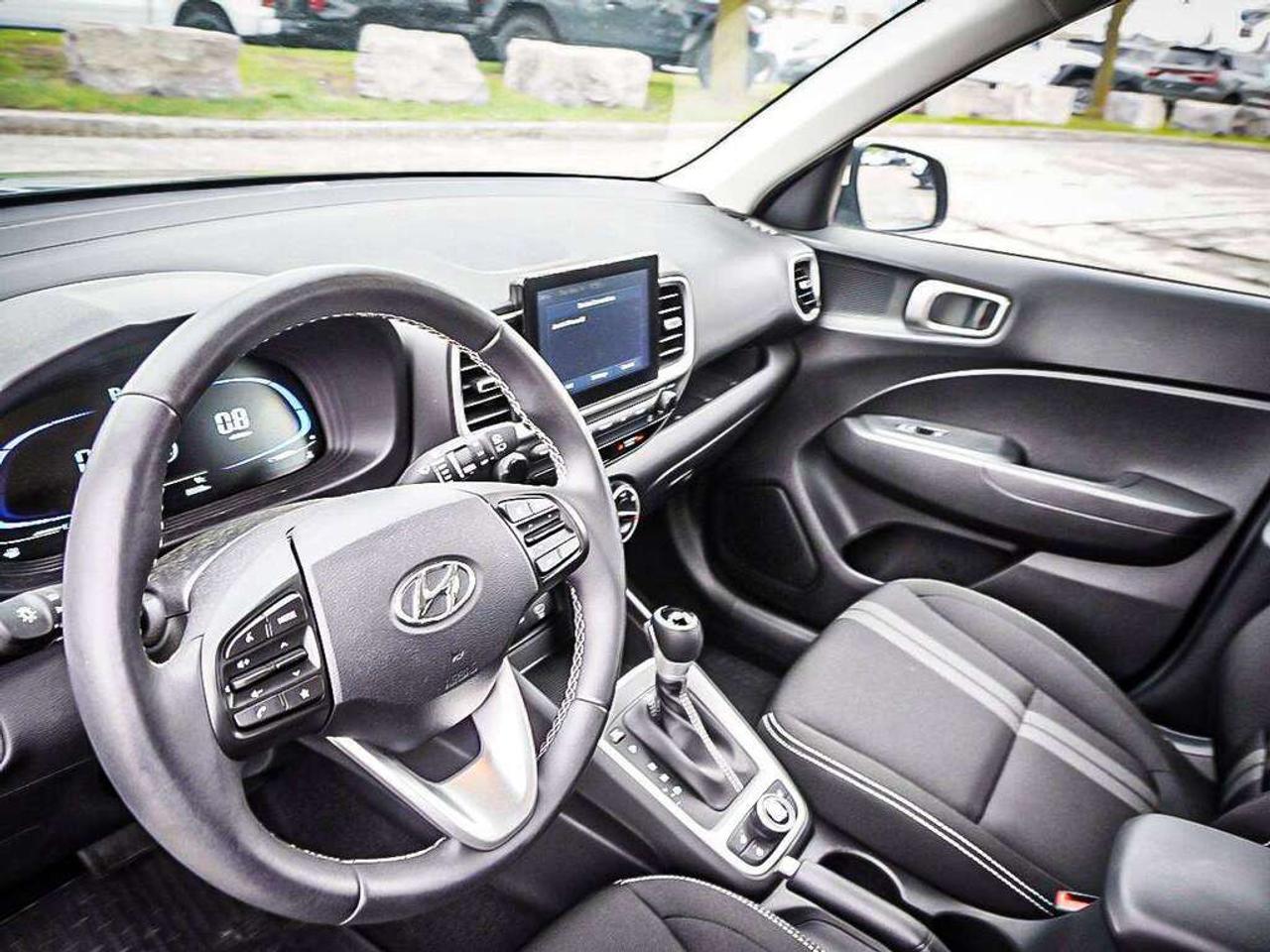 2025 Hyundai Venue  Photo