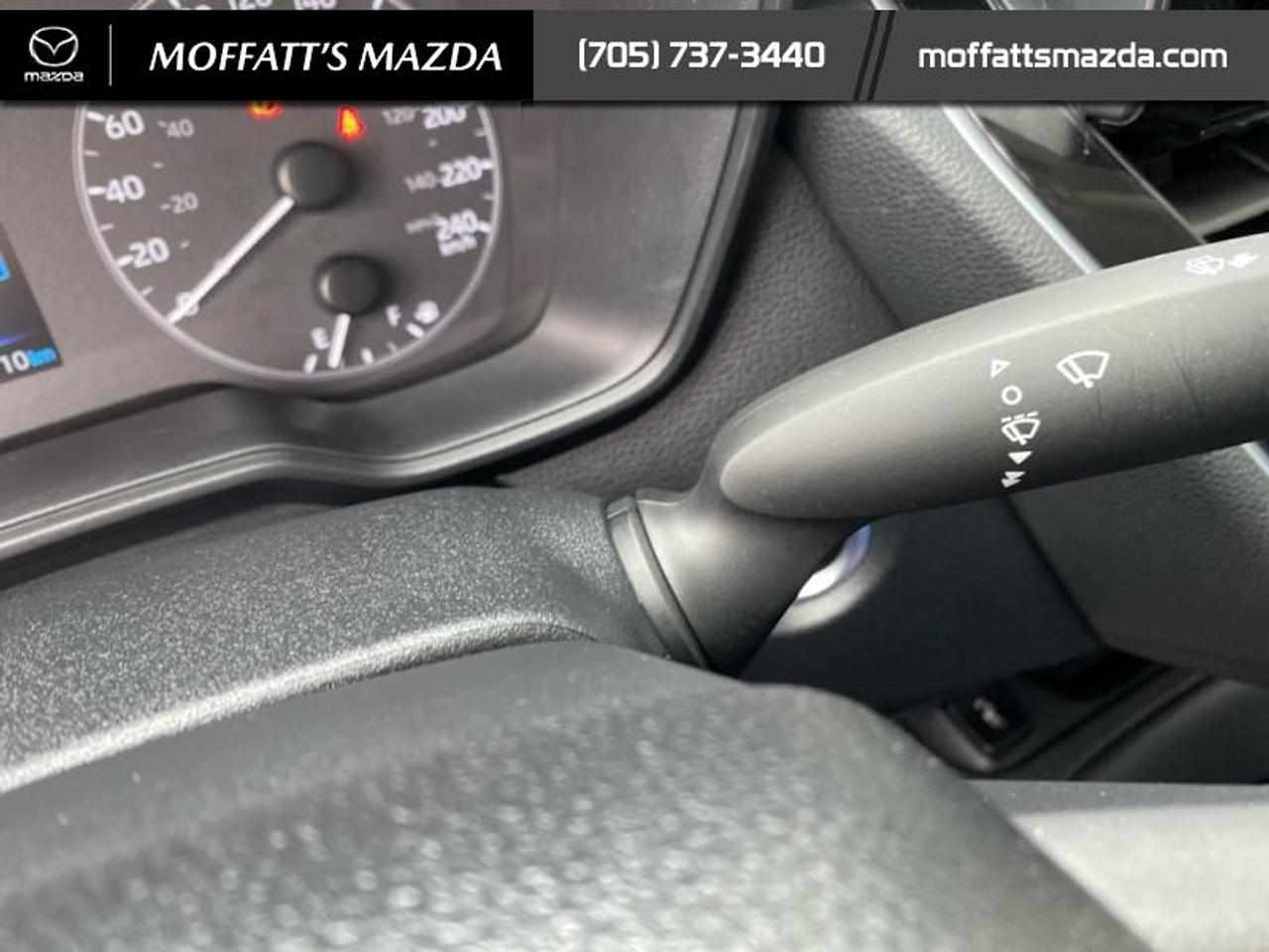 2024 Toyota Corolla LE Photo