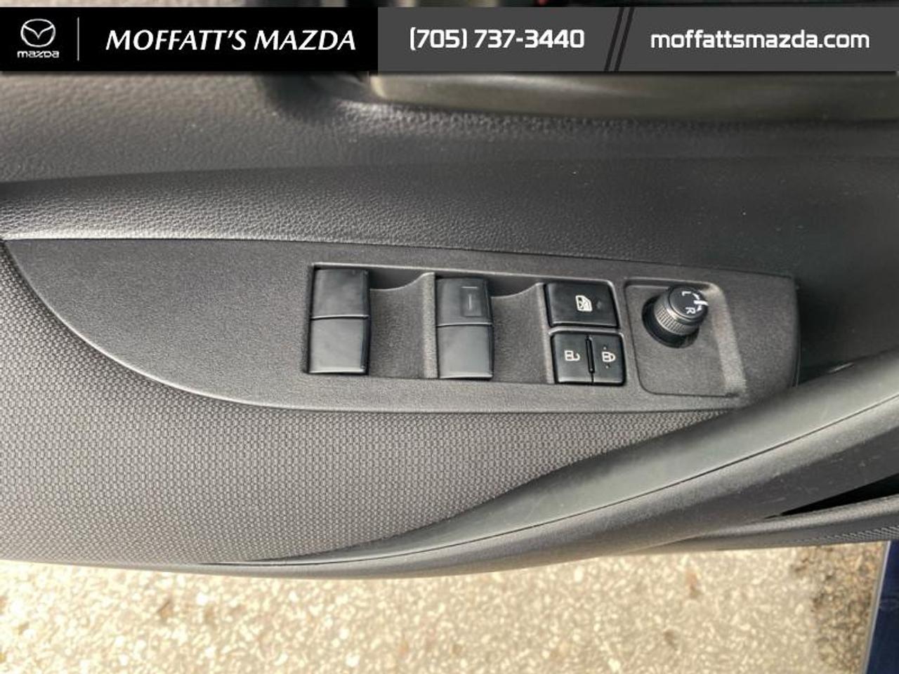 2024 Toyota Corolla LE Photo