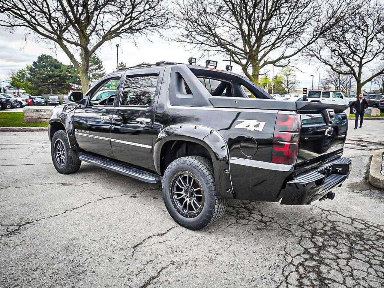 2009 Chevrolet Avalanche  Photo