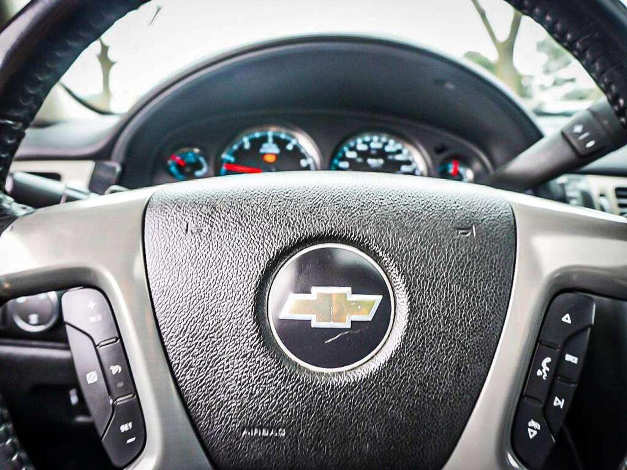 2009 Chevrolet Avalanche  Photo