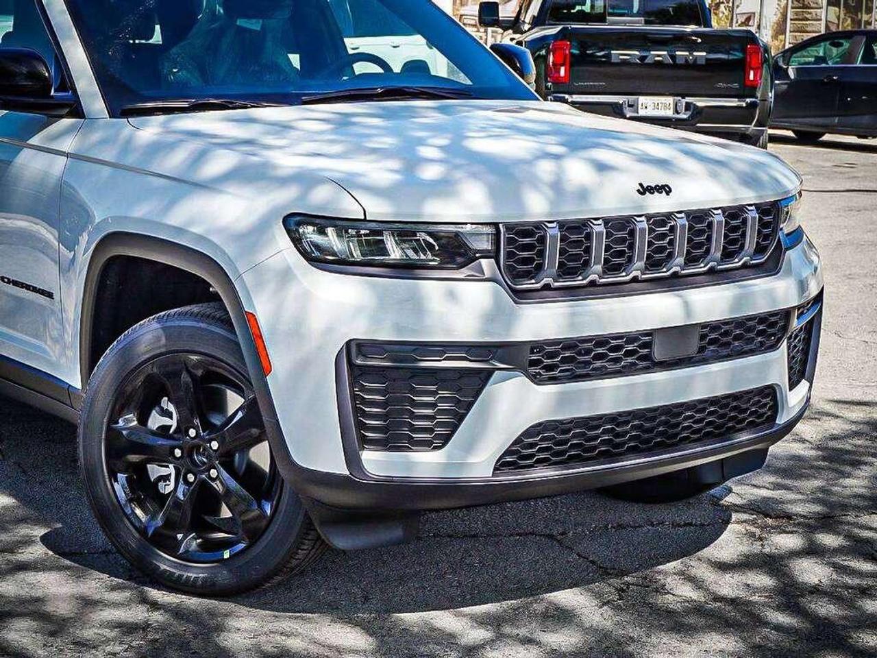 2026 Jeep Grand Cherokee L  Photo