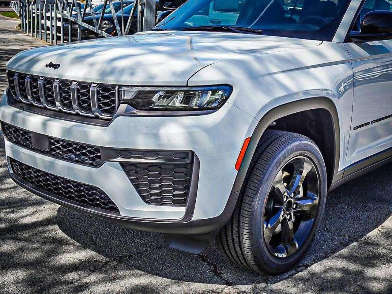 2026 Jeep Grand Cherokee L  Photo