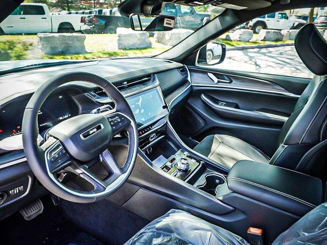 2026 Jeep Grand Cherokee L  Photo