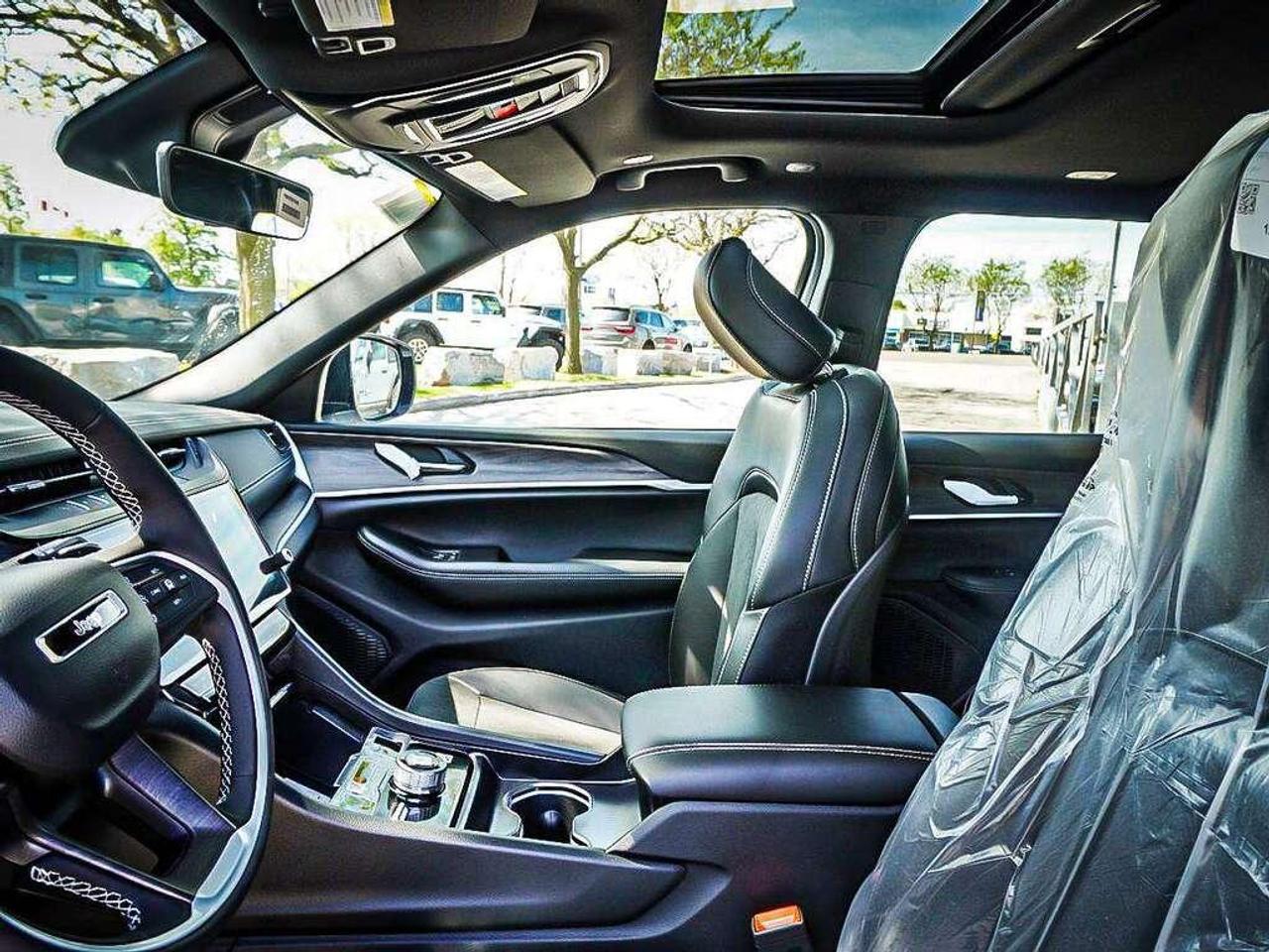 2026 Jeep Grand Cherokee L  Photo