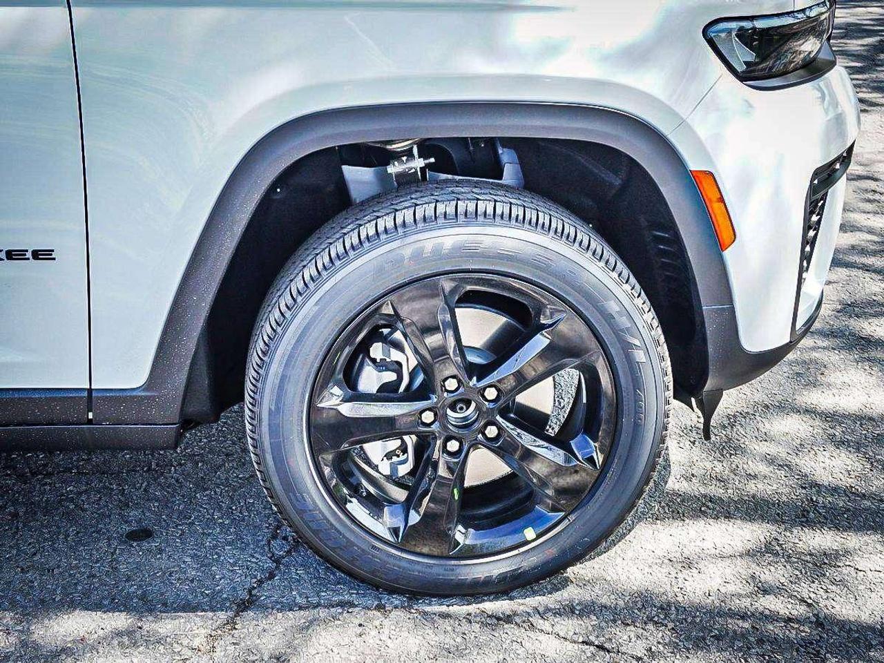 2026 Jeep Grand Cherokee  Photo