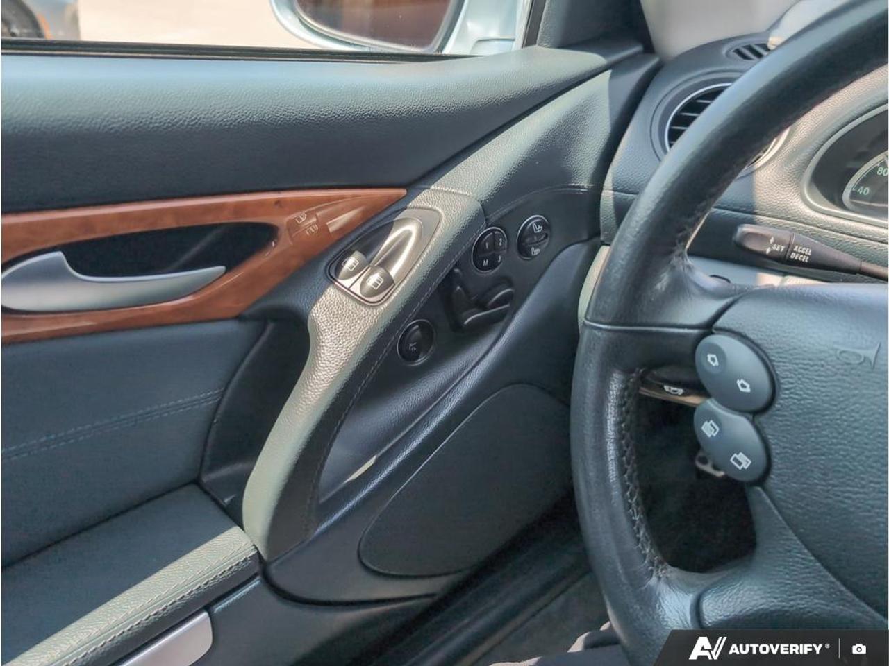 2004 Mercedes-Benz SL-Class Base SL 500 2dr Roadster Photo