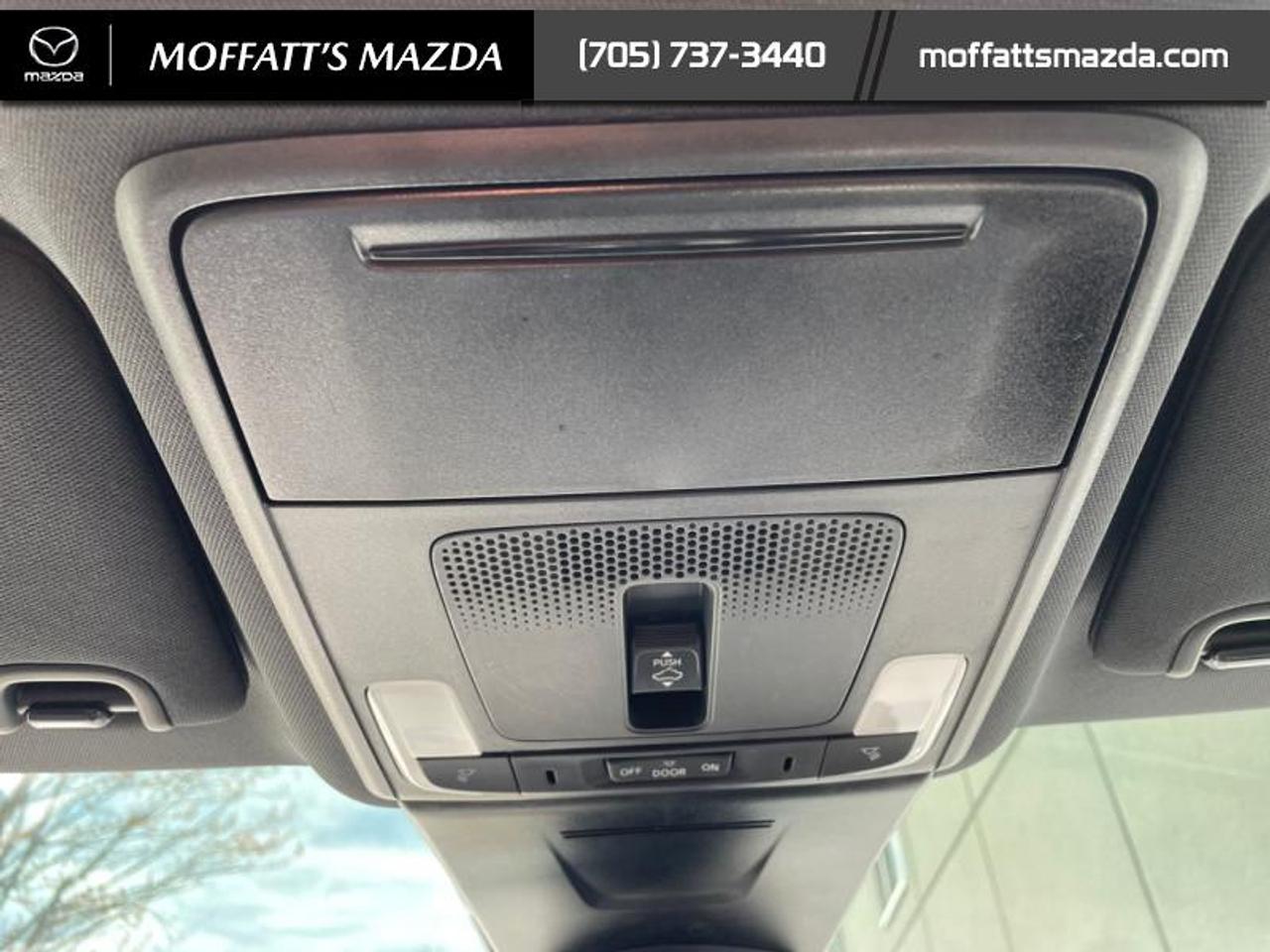 2023 Honda Civic Hatchback SPORT Photo