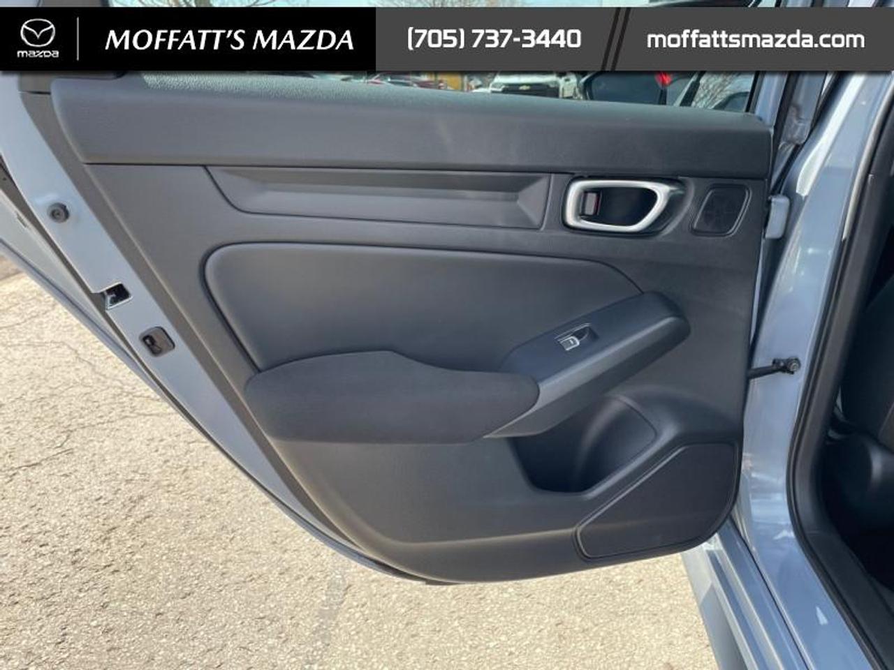 2023 Honda Civic Hatchback SPORT Photo
