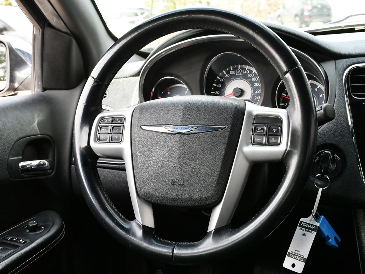 2014 Chrysler 200 LIMITED   HEATED SEAT   LEATHER   ASIS   LOW KM Photo