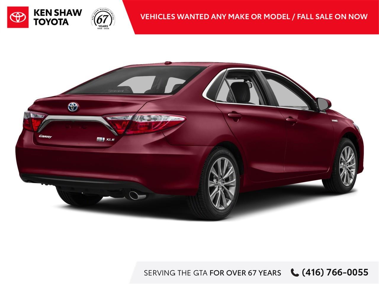 2017 Toyota Camry Hybrid XLE 4dr Sedan Photo