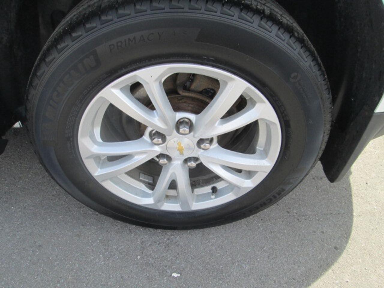 2017 Chevrolet Equinox FWD 4dr LT w-1LT, Alloy Wheels, Power Group Photo