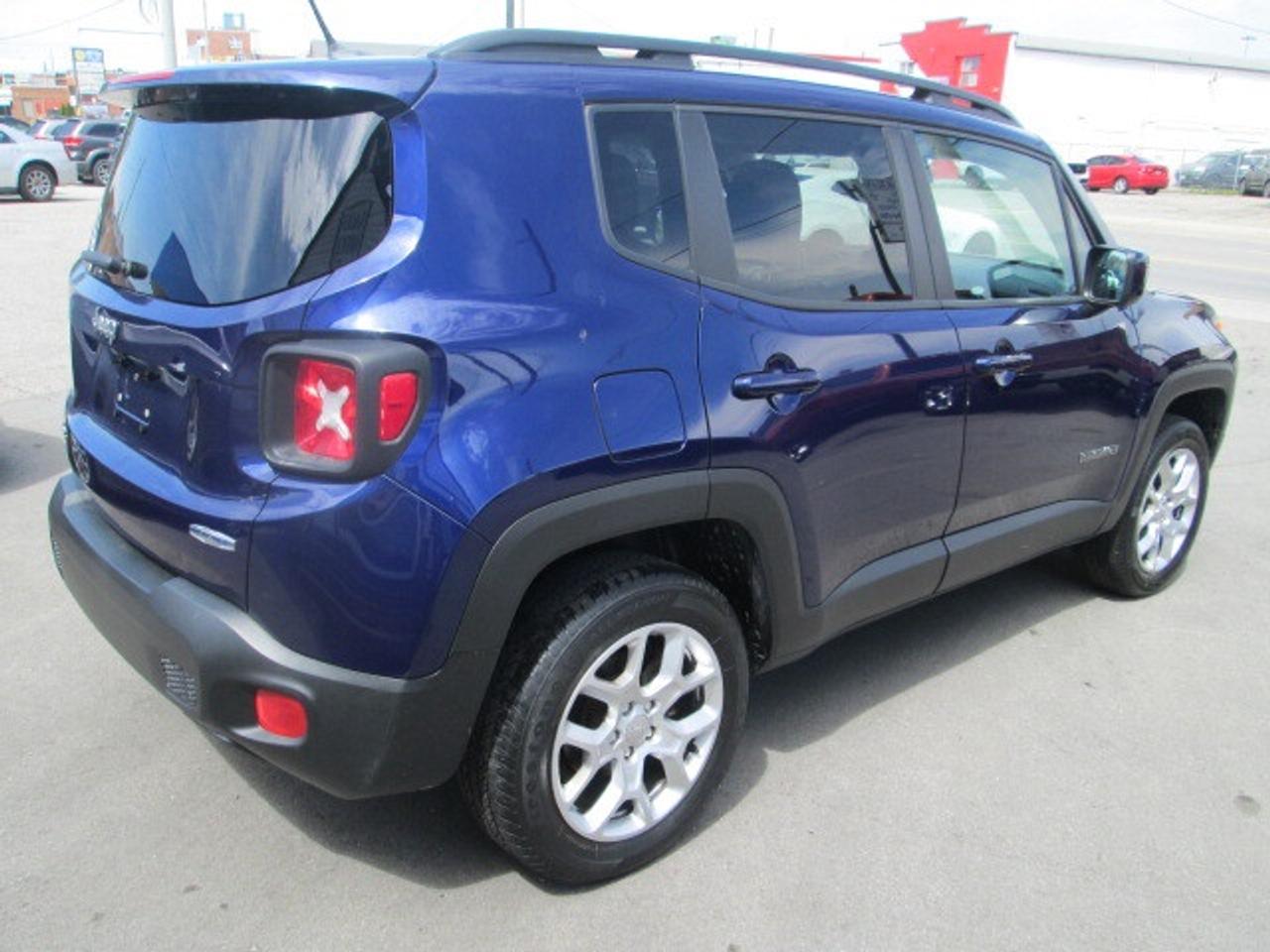 2017 Jeep Renegade 4WD 4dr Altitude power group Photo