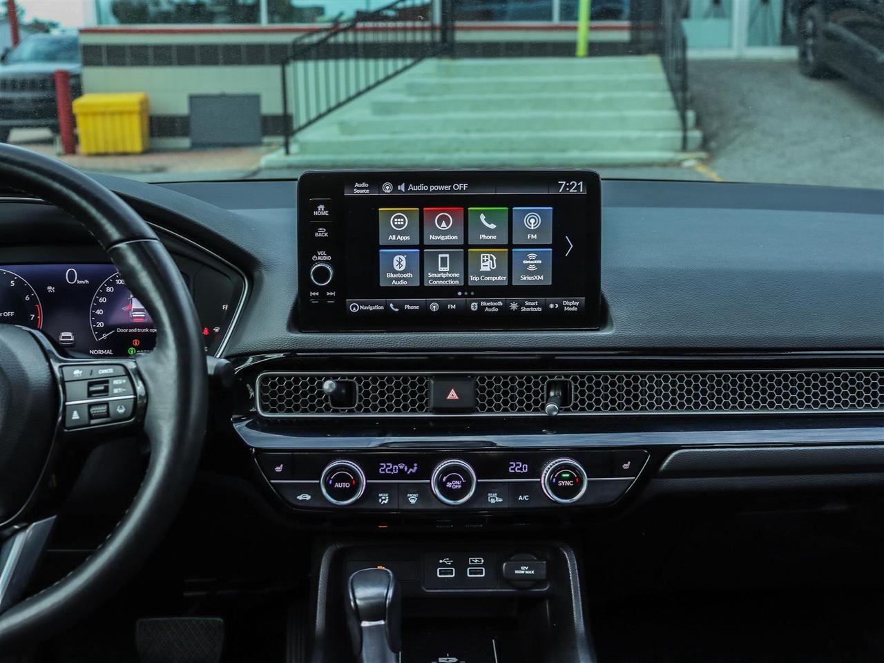 2023 Honda Civic TOURING LEATHER NAVI SUNROOF Photo