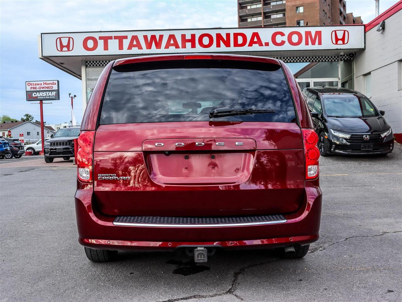 2020 Dodge Grand Caravan SXT PREMIUM NAVI DUAL DVD TOW PKG Photo