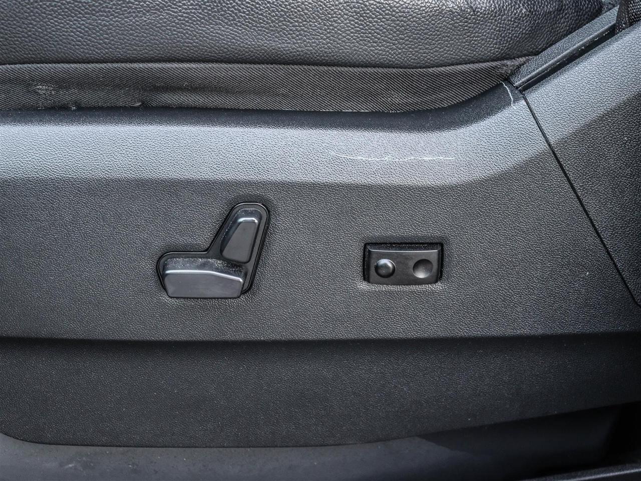 2020 Dodge Grand Caravan SXT PREMIUM NAVI DUAL DVD TOW PKG Photo