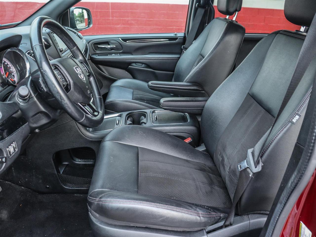 2020 Dodge Grand Caravan SXT PREMIUM NAVI DUAL DVD TOW PKG Photo