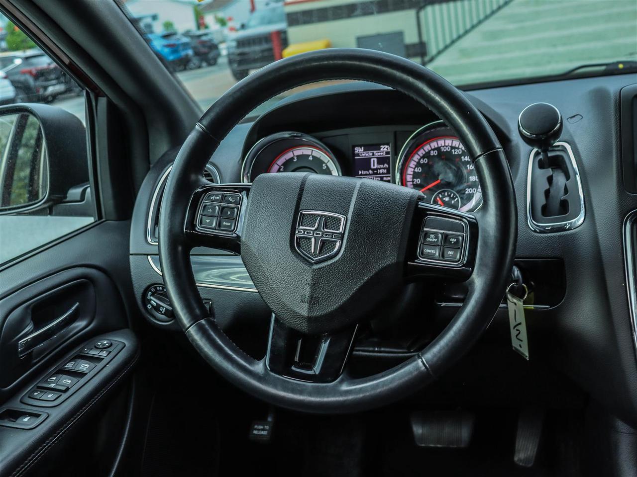 2020 Dodge Grand Caravan SXT PREMIUM NAVI DUAL DVD TOW PKG Photo