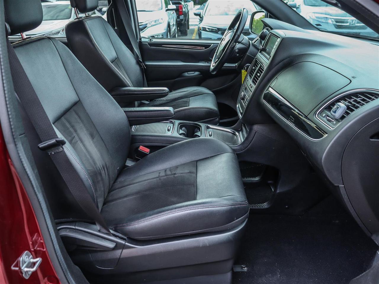 2020 Dodge Grand Caravan SXT PREMIUM NAVI DUAL DVD TOW PKG Photo