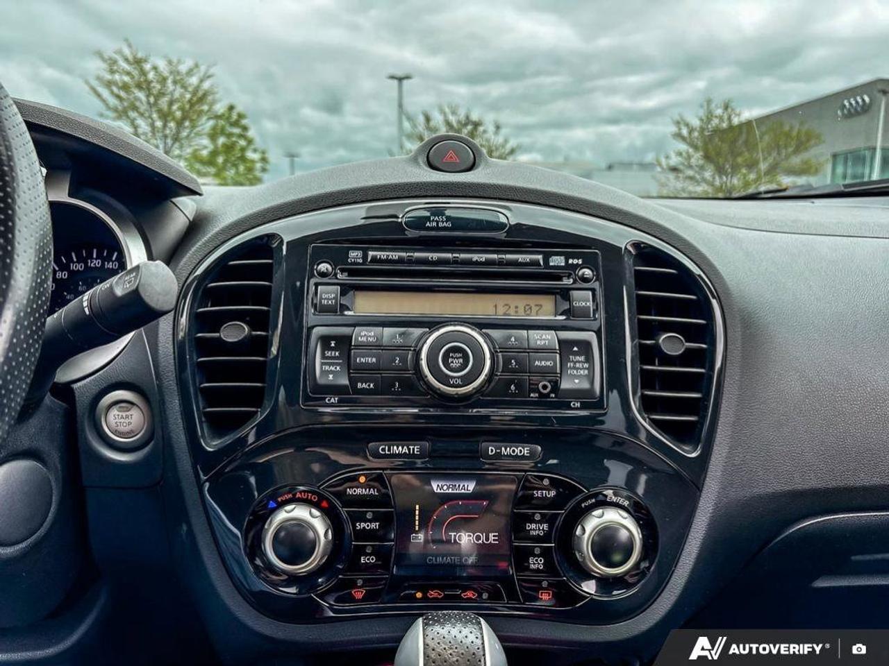 2013 Nissan Juke SV (AS-IS) Photo