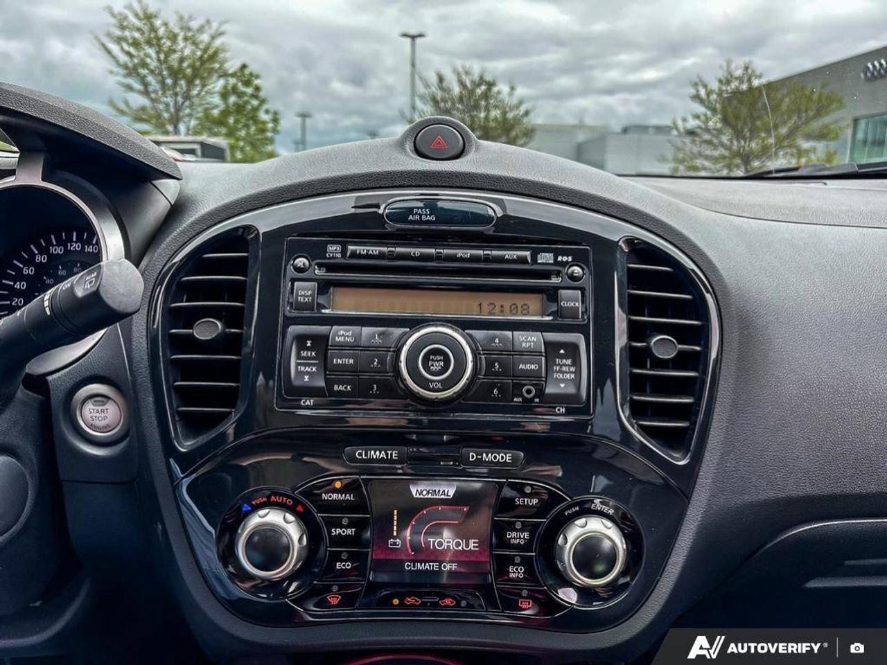 2013 Nissan Juke SV (AS-IS) Photo