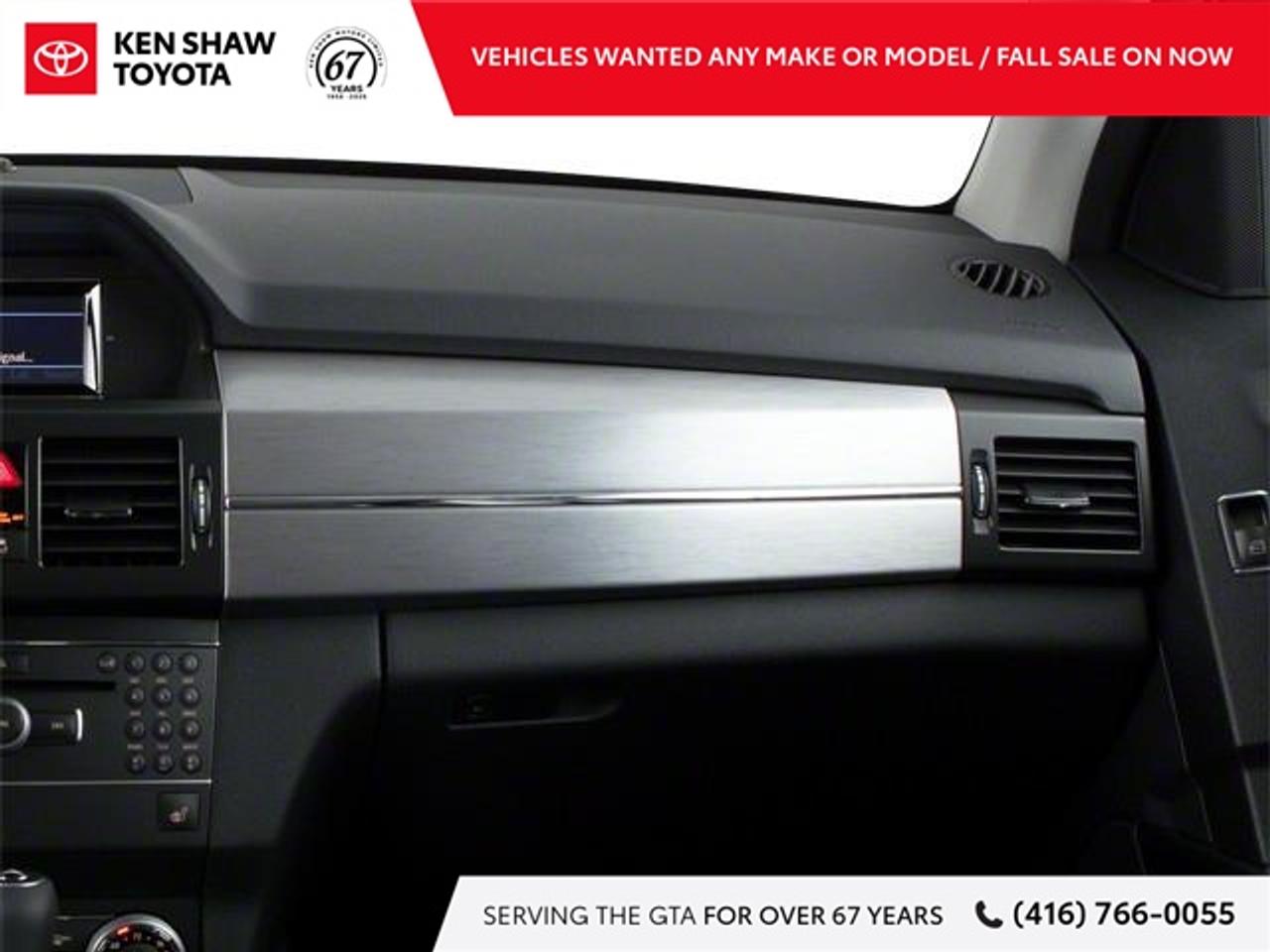 2010 Mercedes-Benz GLK-Class Base GLK 350 4dr All-wheel Drive 4MATIC Photo