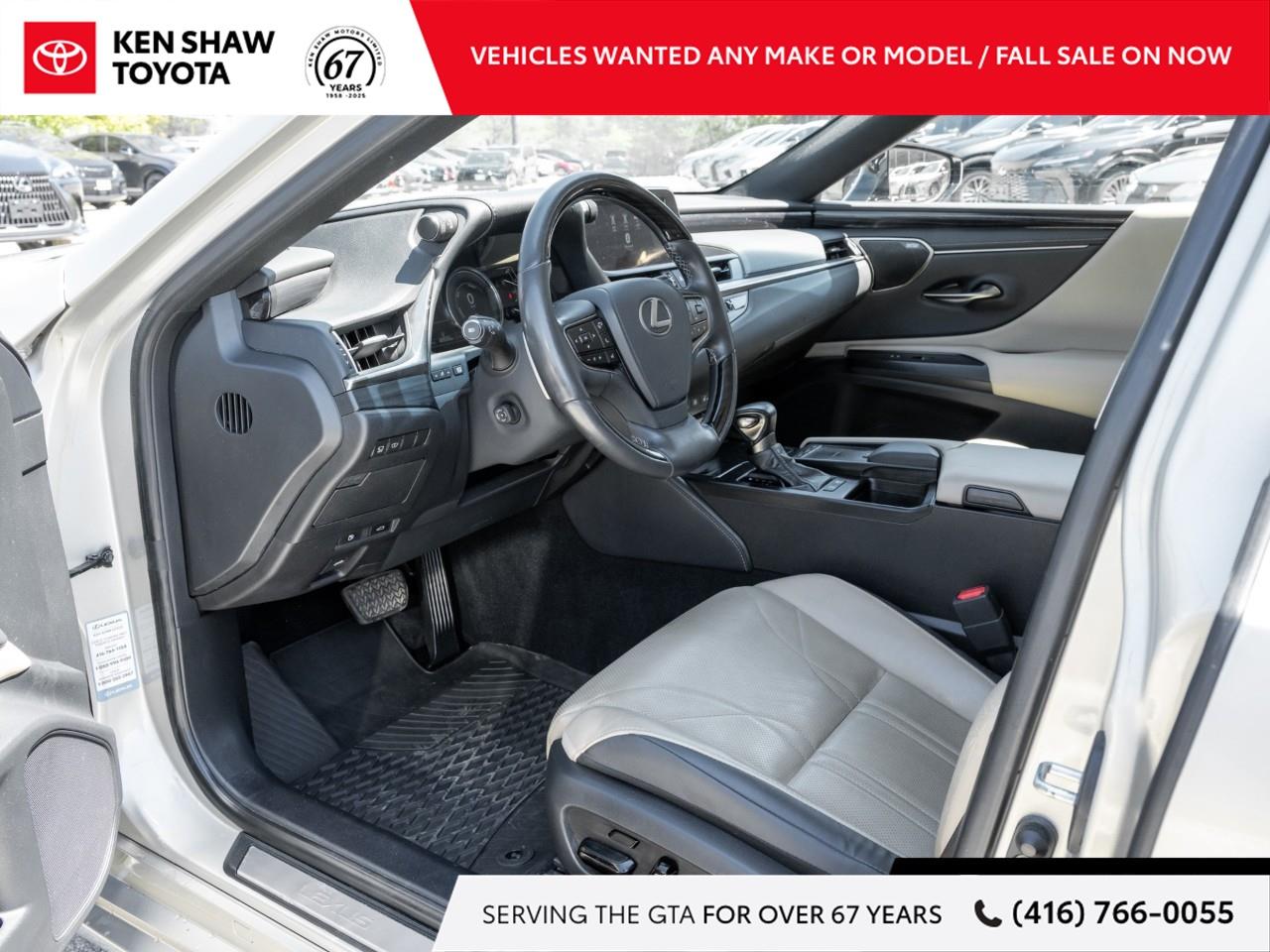 2021 Lexus ES 300h Base 4dr Sedan Photo
