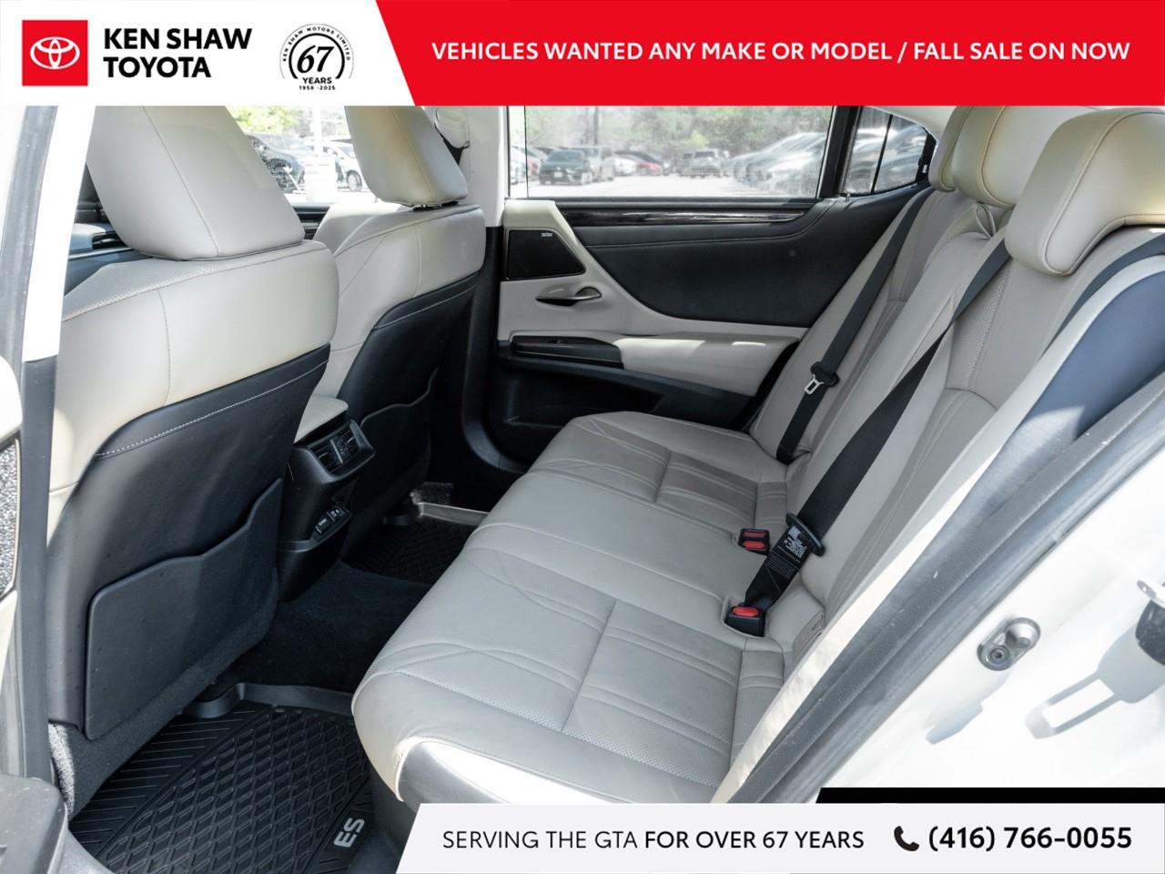 2021 Lexus ES 300h Base 4dr Sedan Photo