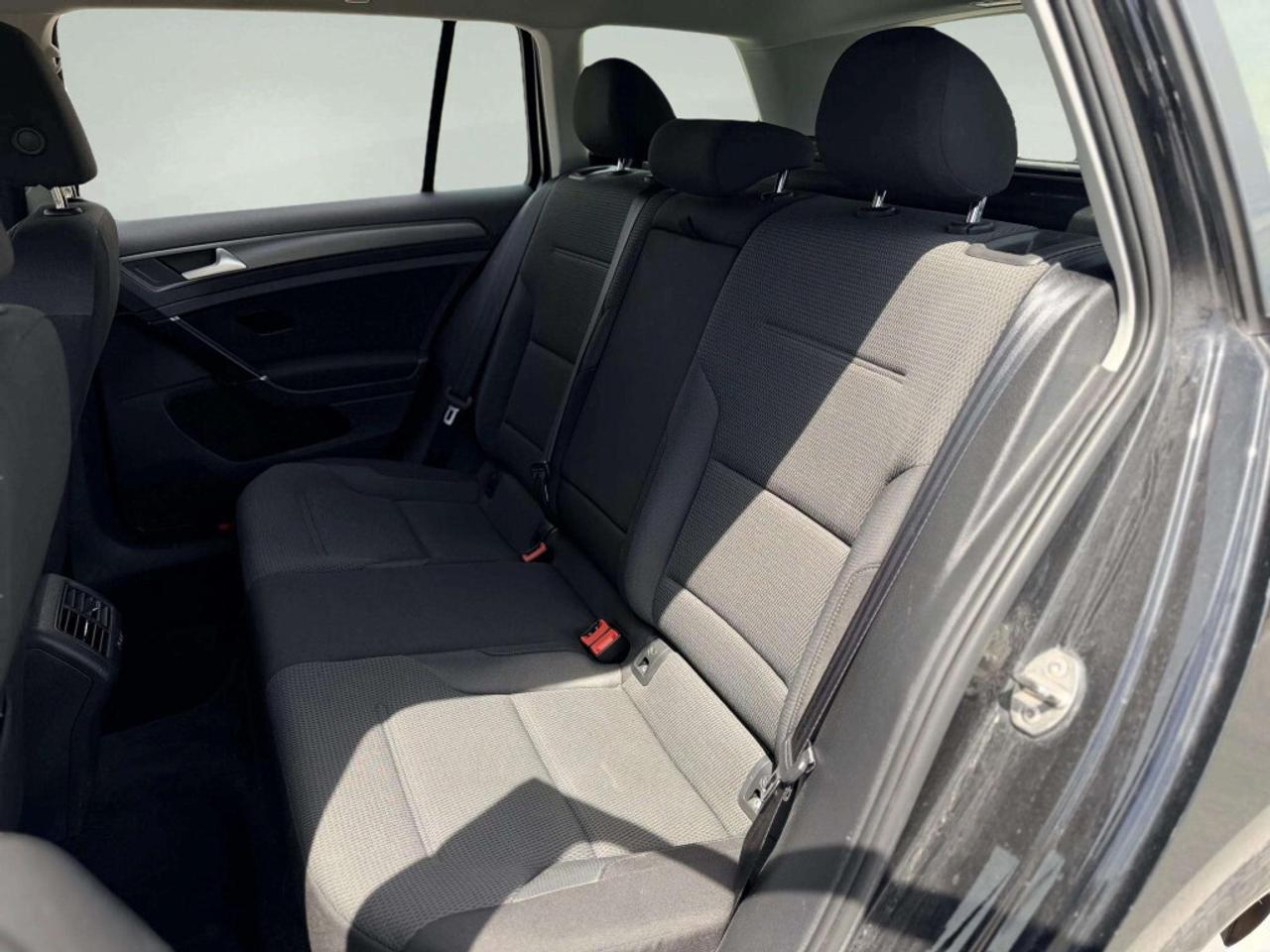 2018 Volkswagen Golf SportWagen Comfortline Manual 4MOTION Photo