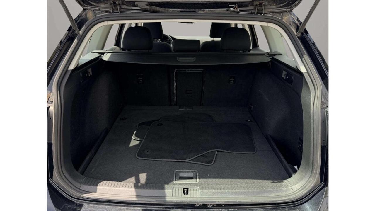 2018 Volkswagen Golf SportWagen Comfortline Manual 4MOTION Photo