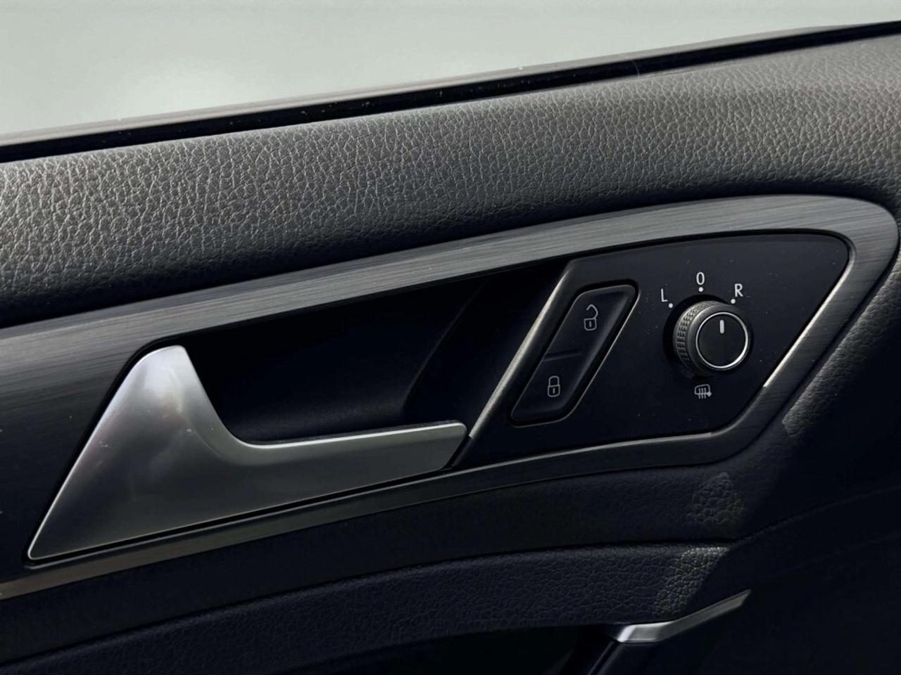 2018 Volkswagen Golf SportWagen Comfortline Manual 4MOTION Photo