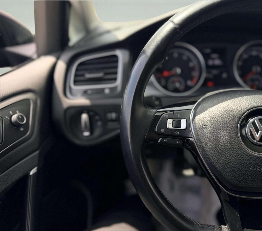 2018 Volkswagen Golf SportWagen Comfortline Manual 4MOTION Photo