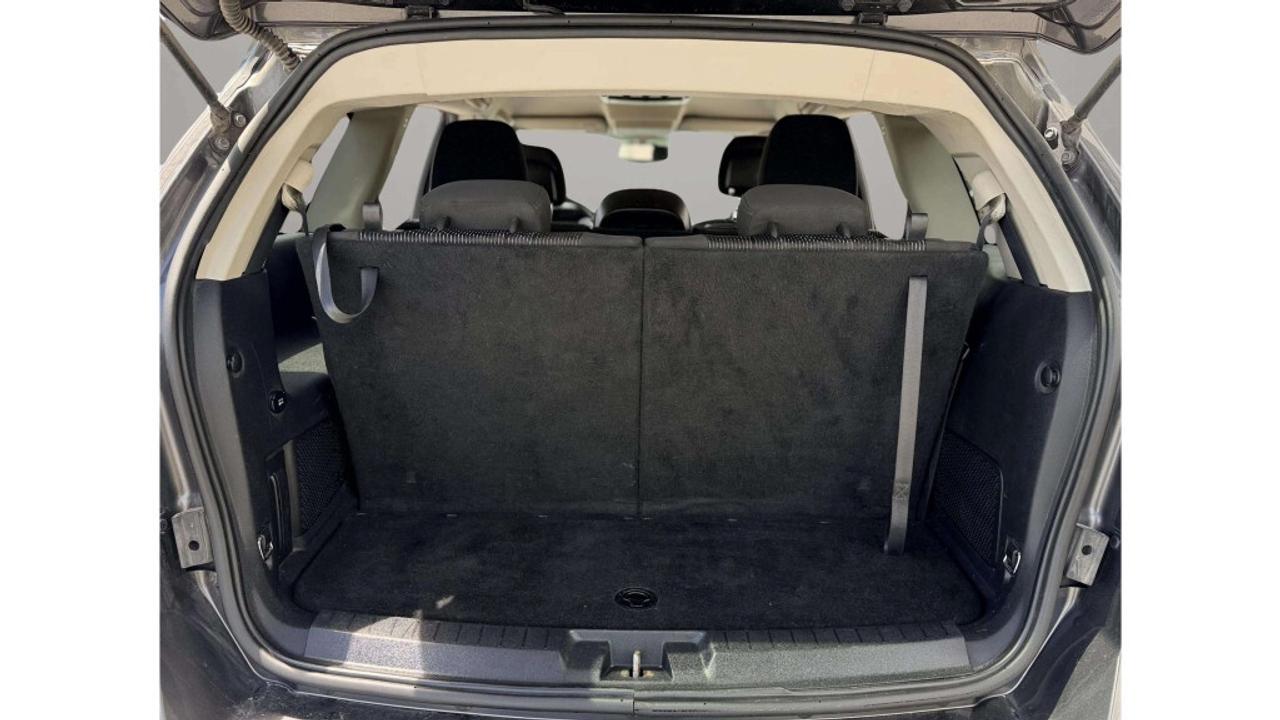 2015 Dodge Journey SXT Front-Wheel Drive Photo