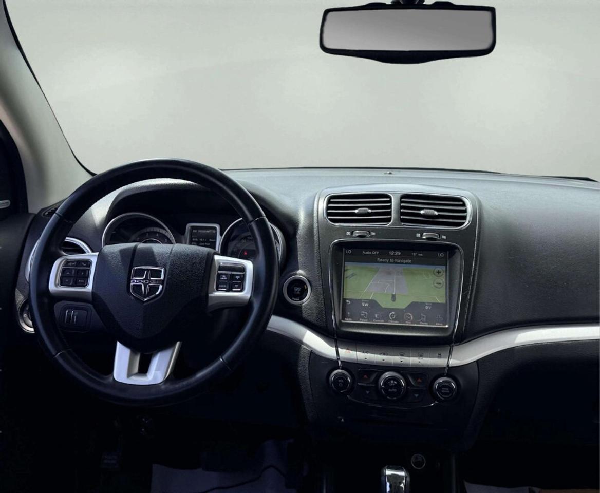 2015 Dodge Journey SXT Front-Wheel Drive Photo