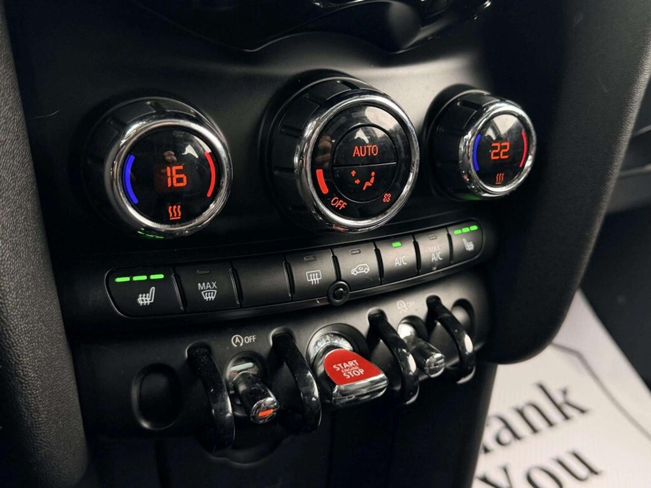 2017 MINI Cooper Hardtop 3dr Photo