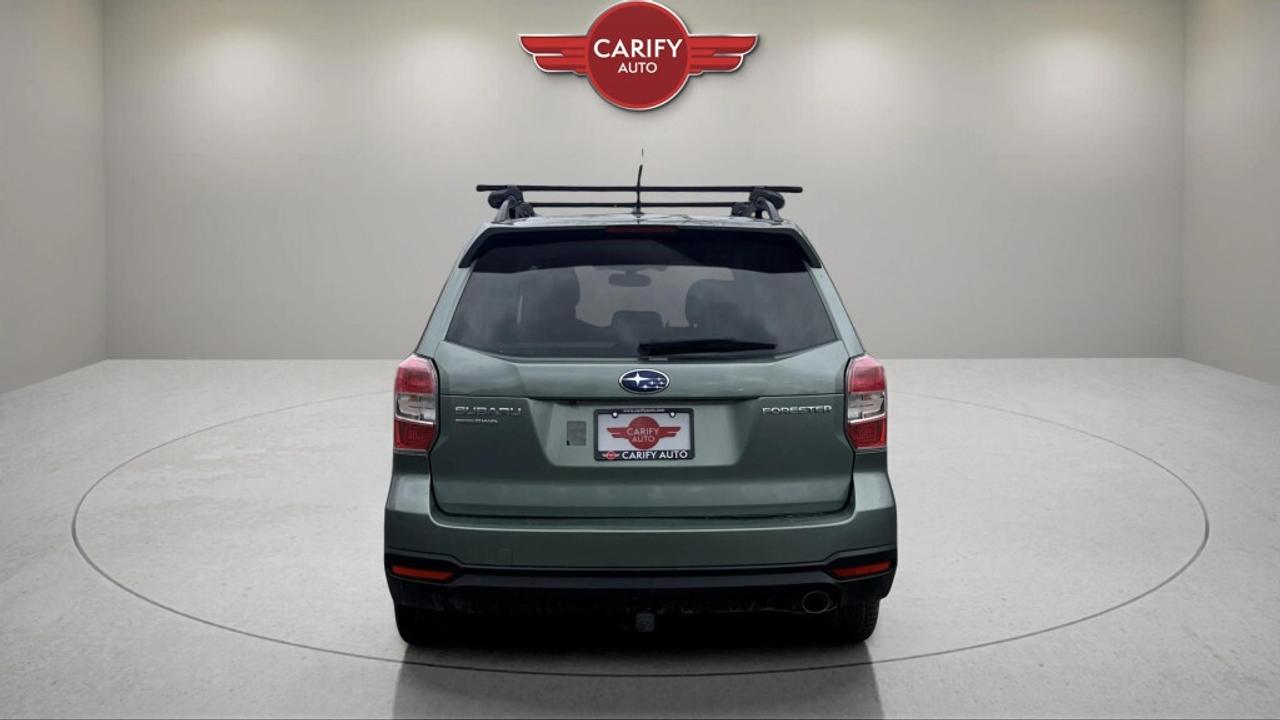 2015 Subaru Forester TOURING Photo