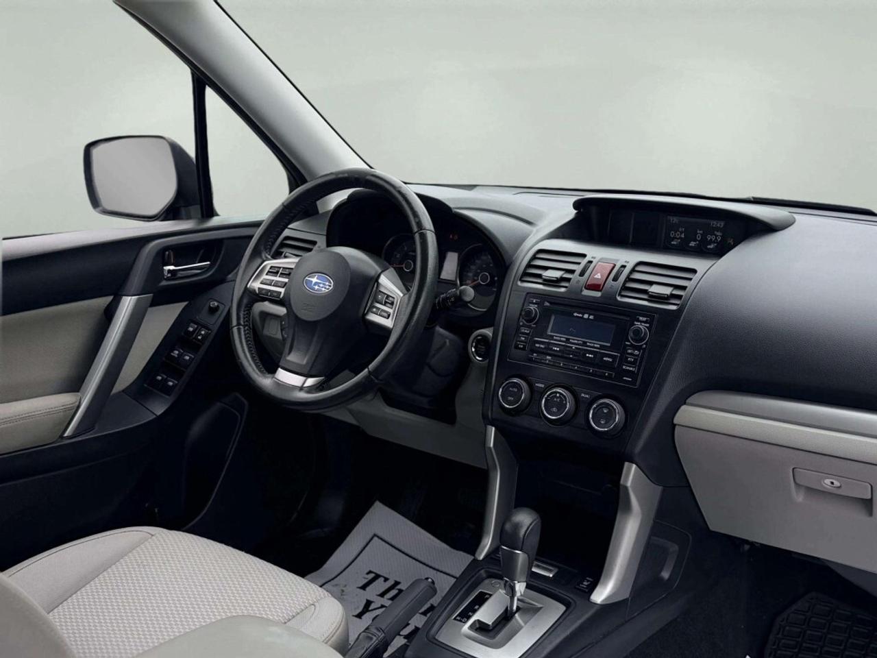 2015 Subaru Forester TOURING Photo