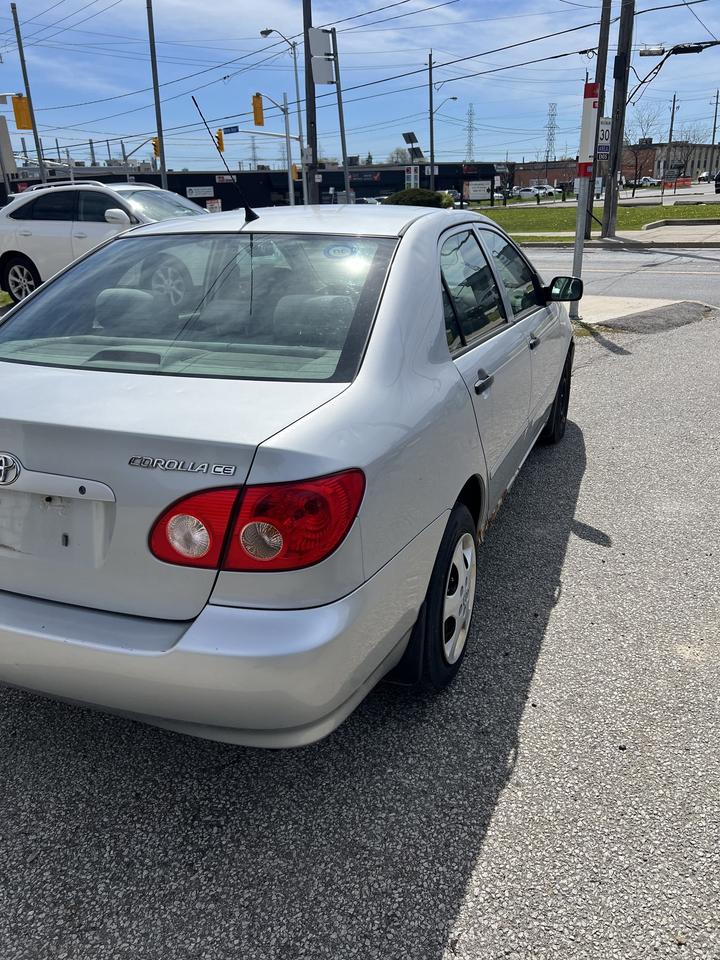 2005 Toyota Corolla 4DR SDN CE AUTO Photo