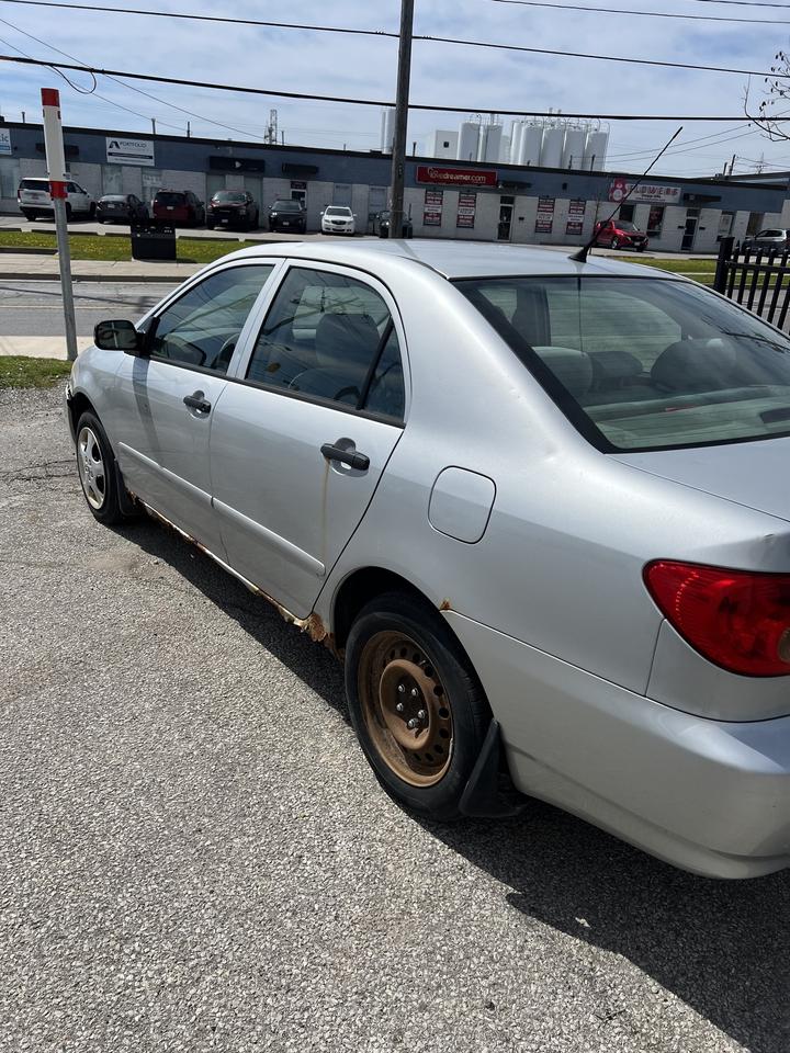 2005 Toyota Corolla 4DR SDN CE AUTO Photo