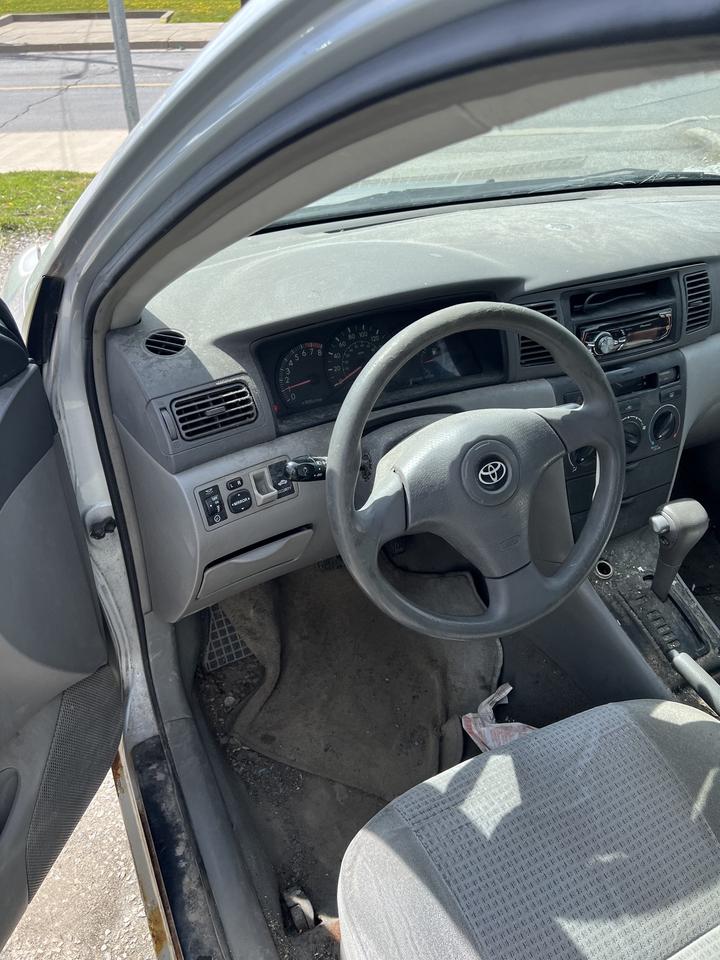 2005 Toyota Corolla 4DR SDN CE AUTO Photo